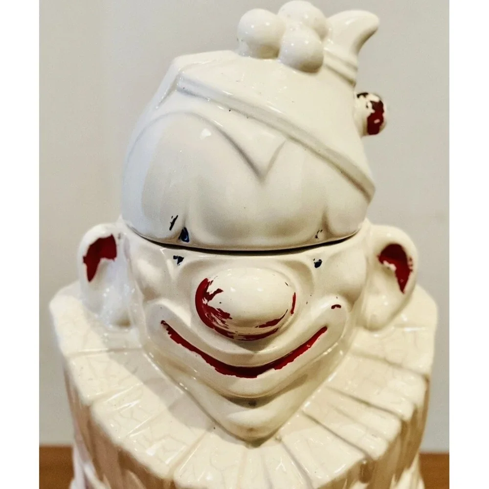 Vintage McCoy 1940s Clown Face Cookie Jar‎ 10